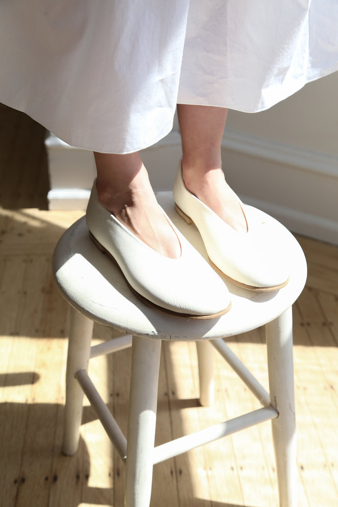 Arts & Science Ballet Flat in Ivory